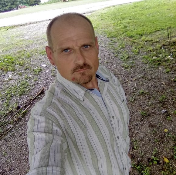 Meet your Posher, Corey - Picture 1 of 1